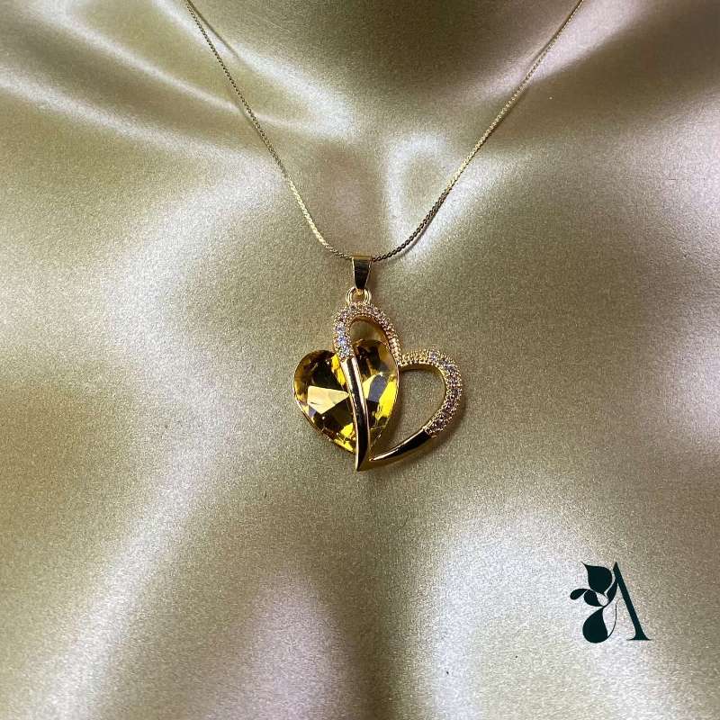 Veloria: The Mirrored Heart Necklace - View 4