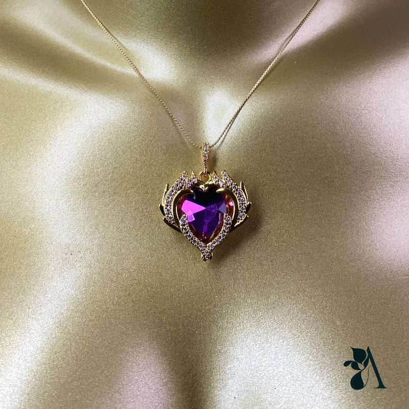 The Royal Heart Necklace - View 6