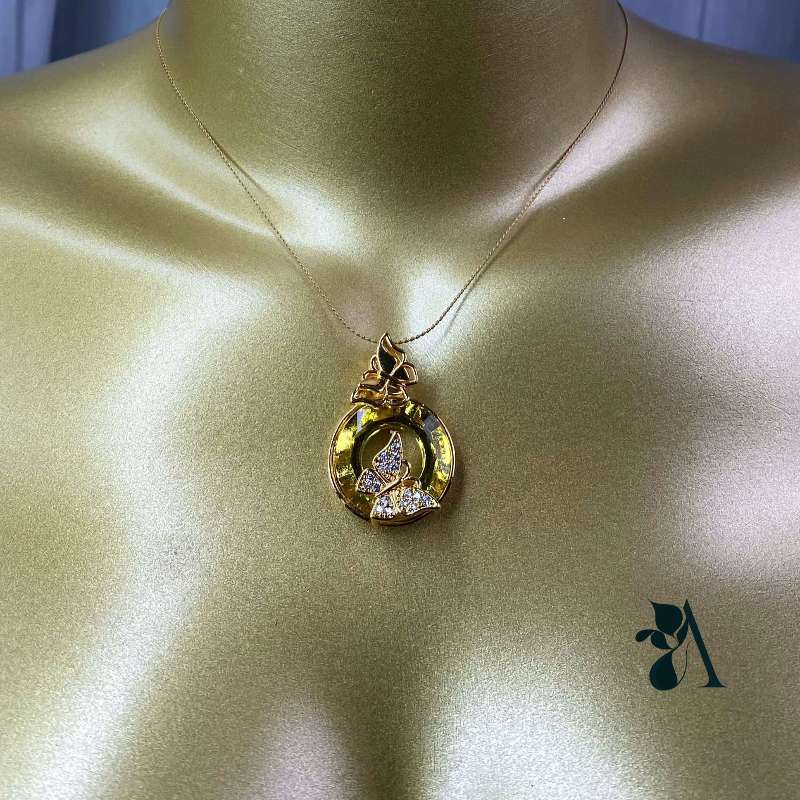 The Aeloria Necklace - View 2