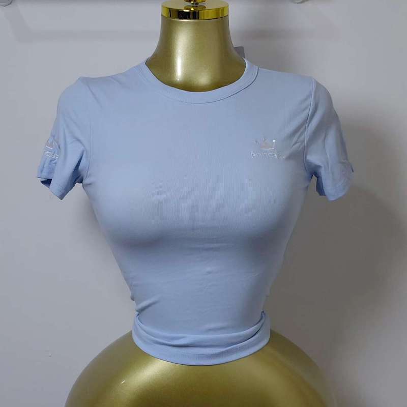 Quality cotton basic top.