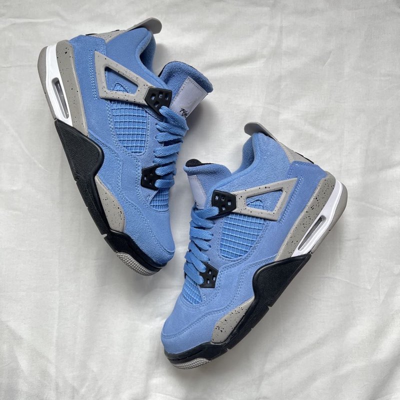 Air Jordan 4