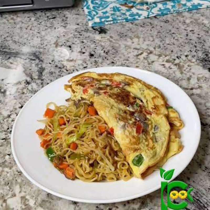 Noodles and Egg (Small)