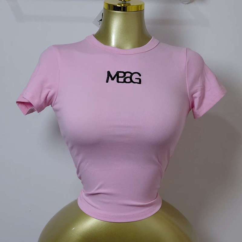 Quality cotton basic top.