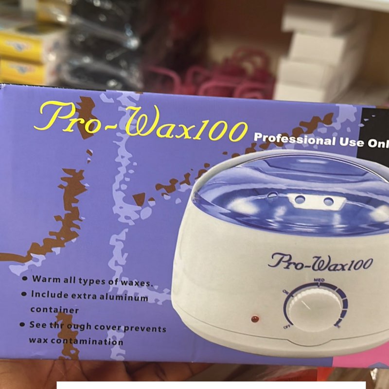 Wax melting pot