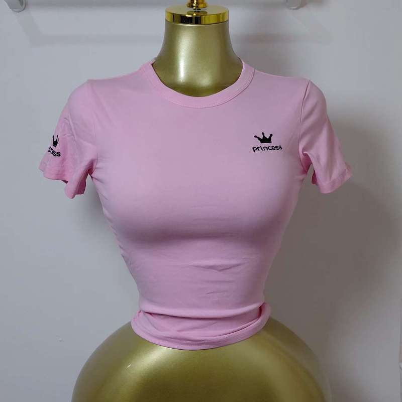 Quality cotton basic top.